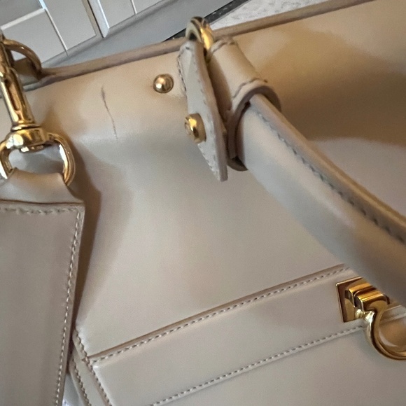 Salvatore Ferragamo leather shoulder bag with top handle - Picture 6 of 13